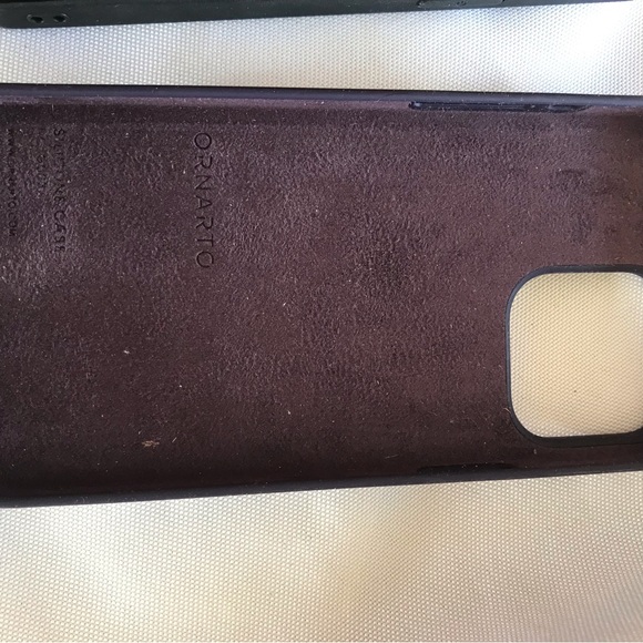 iPhone case bundle - Picture 4 of 7